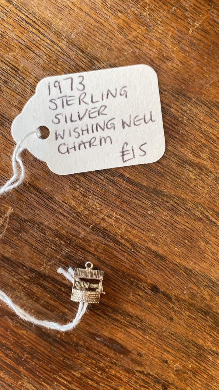 Silver wishing well charm 1970’s