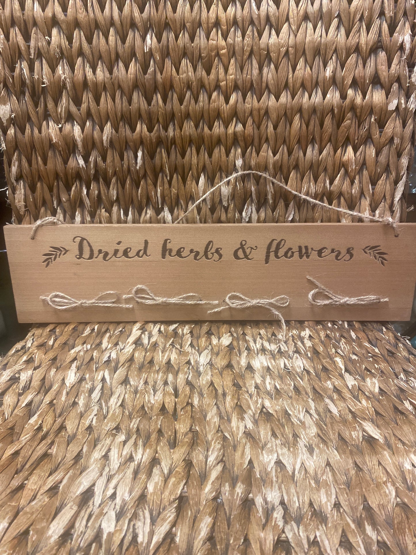 Dried herbs and flowers holder